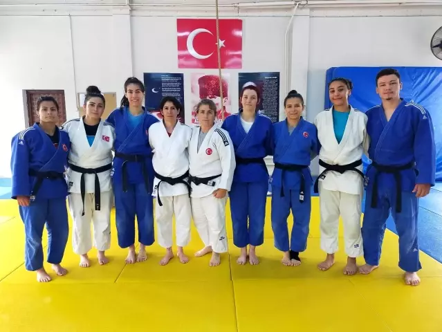 (Özel haber) Yüzde 90 görme engelli Ecem Taşın, judo ile engelleri kaldırdı