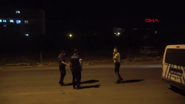 POLİSİN 'DUR' İHTARINA UYMAYIP KAÇAN ŞÜPHELİLERDEN 2'Sİ KOVALAMACA SONRASI YAKALANDI