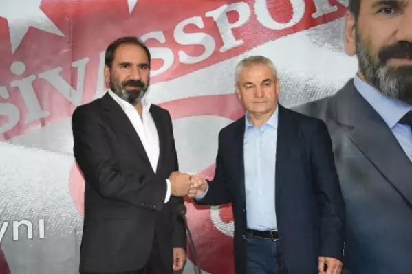 Sivasspor, Rıza Çalımbay ile sözleşme yeniledi