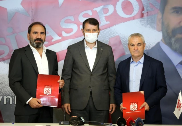 Sivasspor, Rıza Çalımbay'la 1 yıl daha yola devam edecek