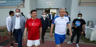 TBMM Parlamenterler Futbol Takımı, Ege Üniversitesi Masterler ile karşılaştı