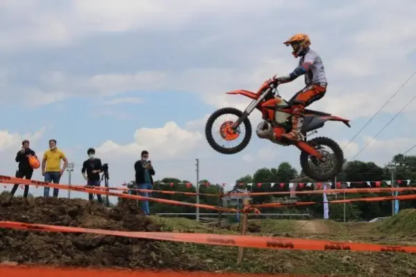 Türkiye Süper Enduro Şampiyonası Kartepe etabı başladı Türkiye Süper Enduro Şampiyonası Kartepe etabı başladı