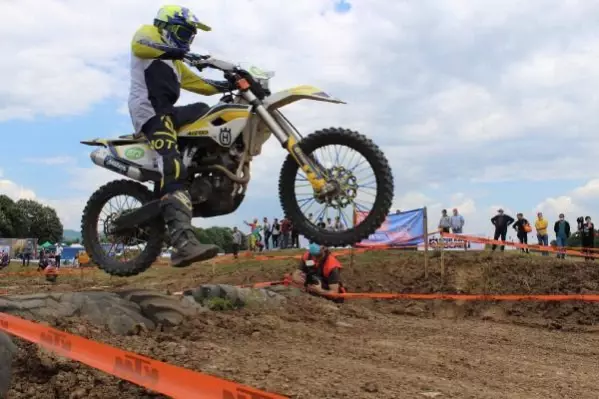 Türkiye Süper Enduro Şampiyonası Kartepe etabı başladı Türkiye Süper Enduro Şampiyonası Kartepe etabı başladı