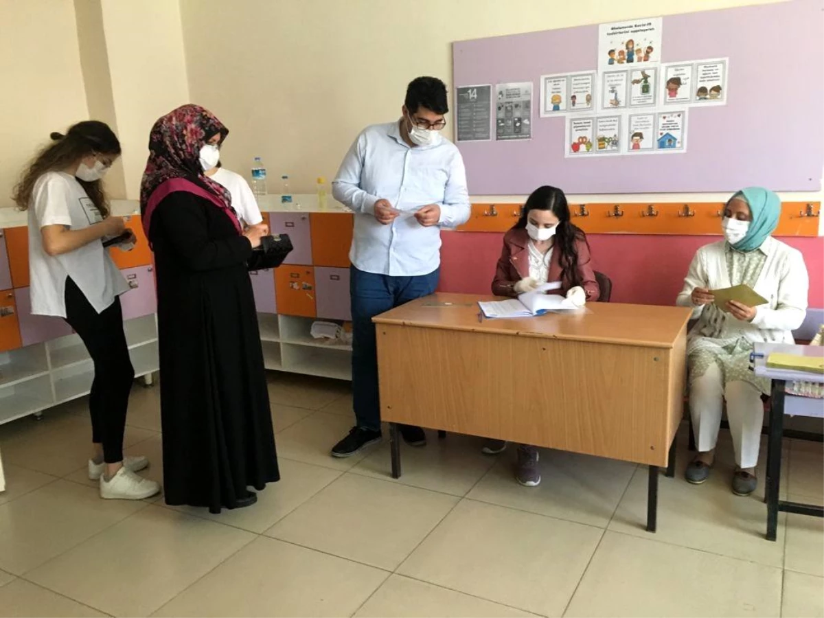 Eskişehir\'de 5 mahallede seçim heyecanı yaşandı