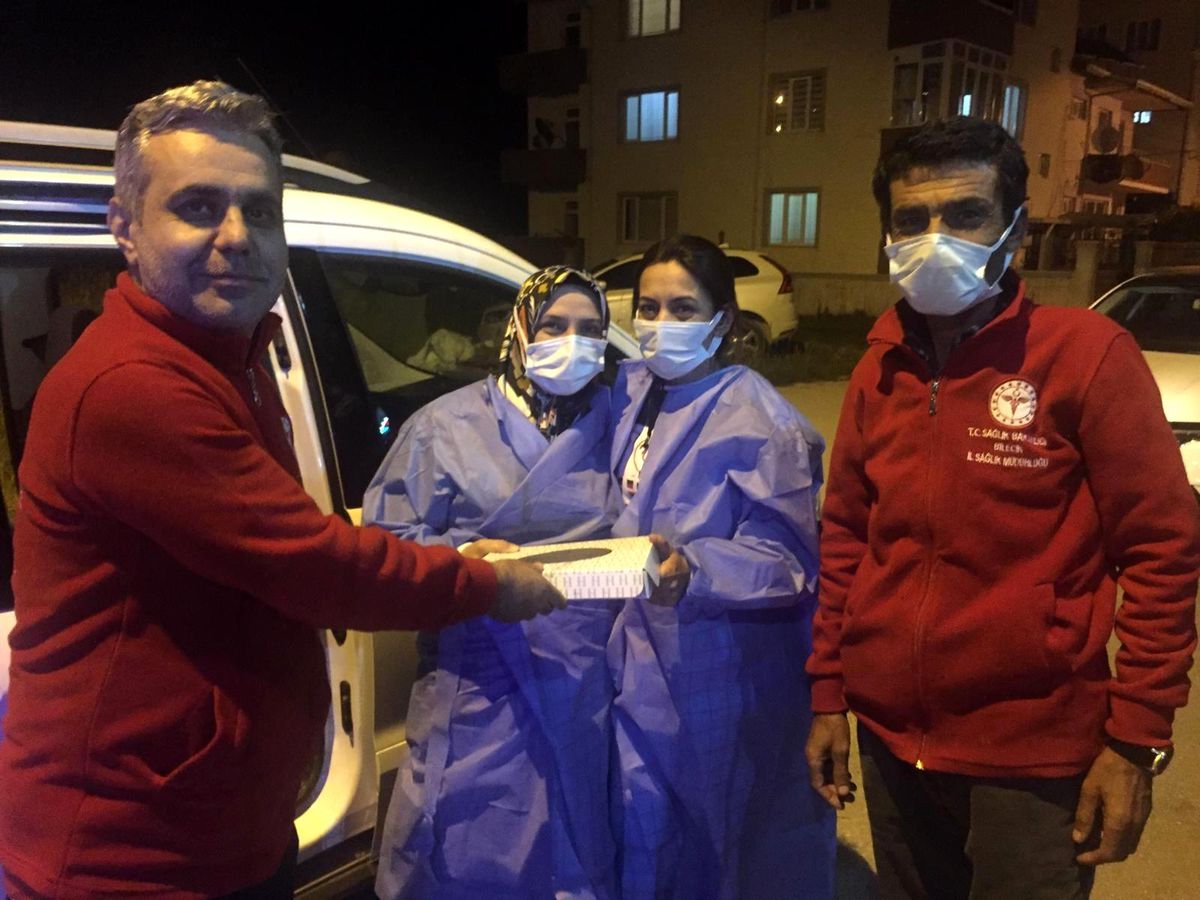 Hastane müdüründen alkışlanacak hareket