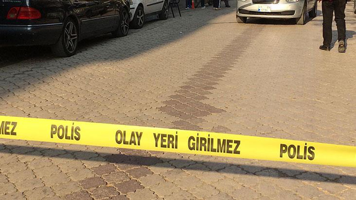 Gebze\'de korkunç olay! Önce kardeşini bıçakladı, sonra firar etti