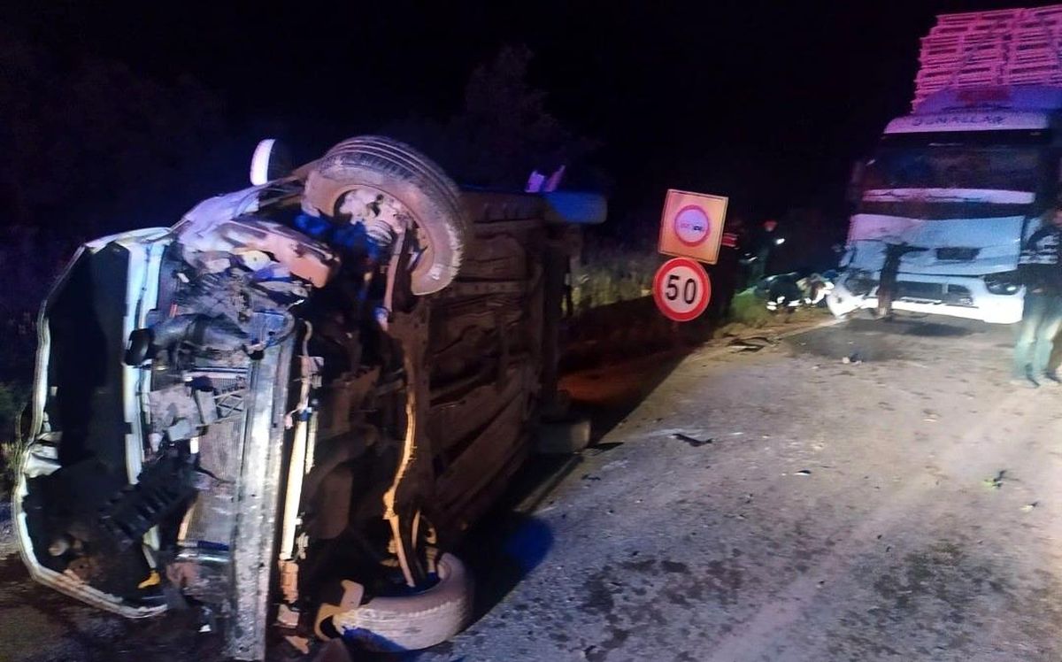 Tavşanlı\'da trafik kazası: 2 yaralı
