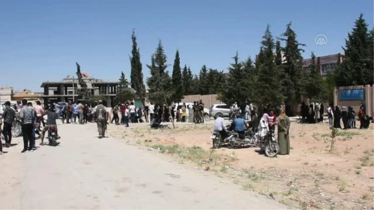 Son dakika haberleri: TEL ABYAD - Terör örgütü YPG/PKK\'dan temizlenen Tel Abyad ilçesinde liselere geçiş sınavı başladı