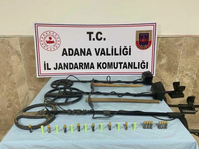Adana'da ormanlık alanda dedektörle define arayan 2 kişi yakalandı
