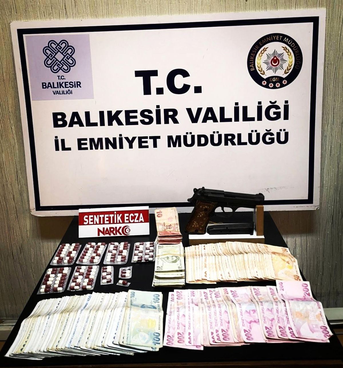 Son dakika haberleri | Balıkesir\'de polisten 23 uyuşturucu şüphelisine operasyon