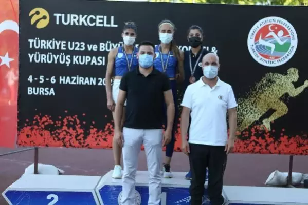 Bursa Büyükşehir Belediyespor pistte durdurulamıyor