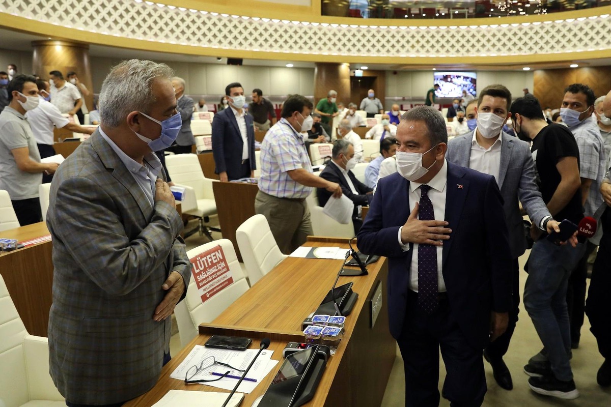 Büyükşehir Meclisi 97 madde ile toplandı