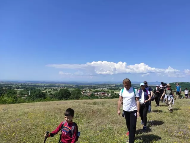 Edirneli doğaseverler kademeli normalleşme nin ilk yürüyüşünü Balkan köylerine yaptı