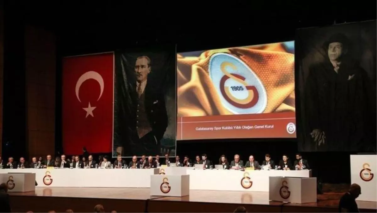 Galatasaray\'da başkan adaylarının pusula rengi belli oldu! Taraftardan kırmızı emoji yağdı