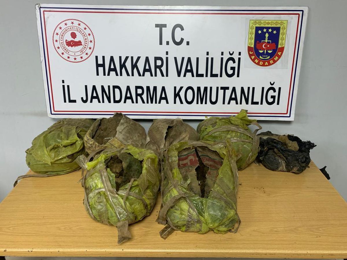 Hakkari\'de 49 kilo 918 gram esrar ele geçirildi