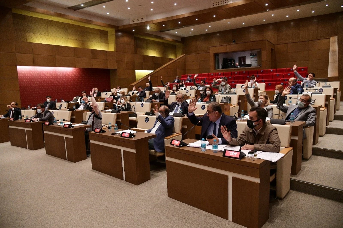 Kadıköy Belediye Meclisi Kalamış Yat Limanı ihalesi için başkana yetki verdi