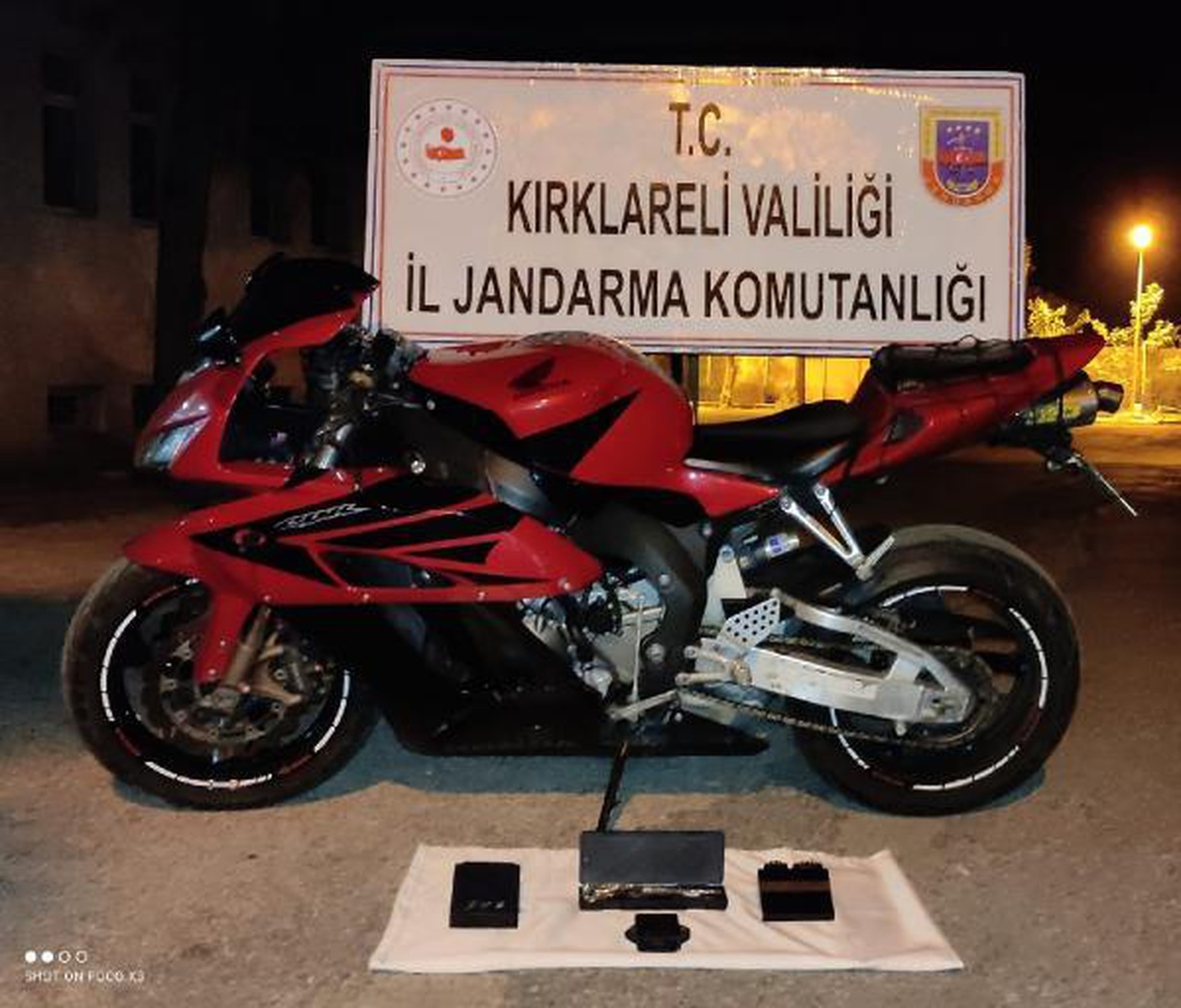 Kırklareli\'de gümrük kaçağı motosiklet ele geçirildi