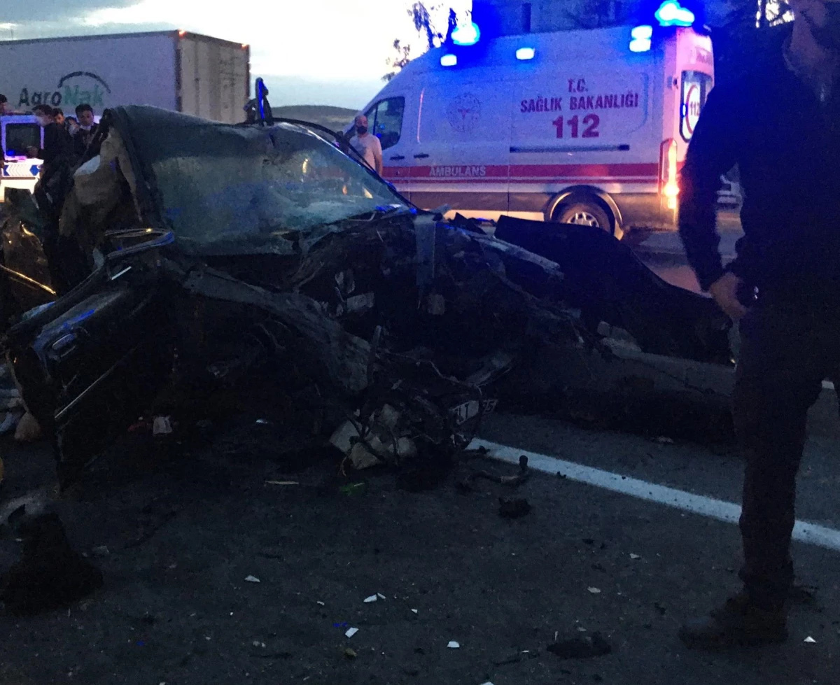 Son dakika haber... Konya\'da tır ile otomobil çarpıştı: 2 ölü