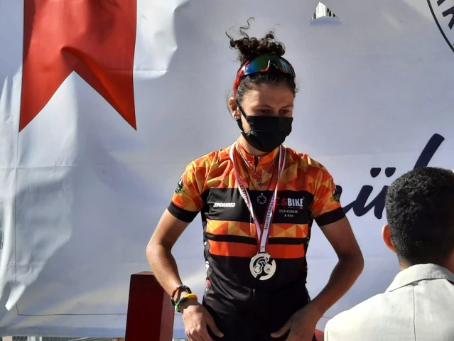 Levent Vadisi Dağ Bisikleti Kupası'nda Eskişehir'den derece