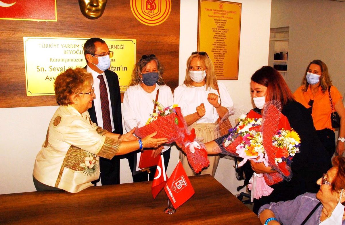 Mahalle evine verilen destek yardımseverleri mutlu etti
