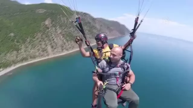 Mavi ve yeşilin buluştuğu Uçmakdere adrenalin tutkunlarını ağırlıyor