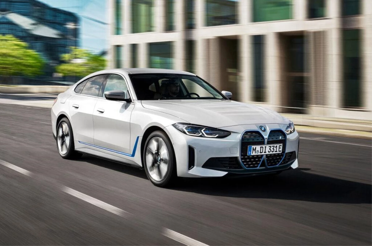 Tamamen elektrikli ilk Gran Coupe BMW i4 yola hazır