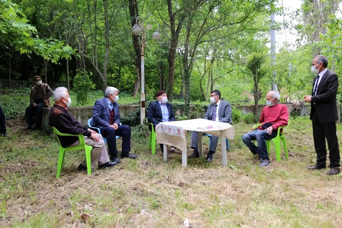 Vali Ali Çelik, merkez köylerde vatandaşları dinledi