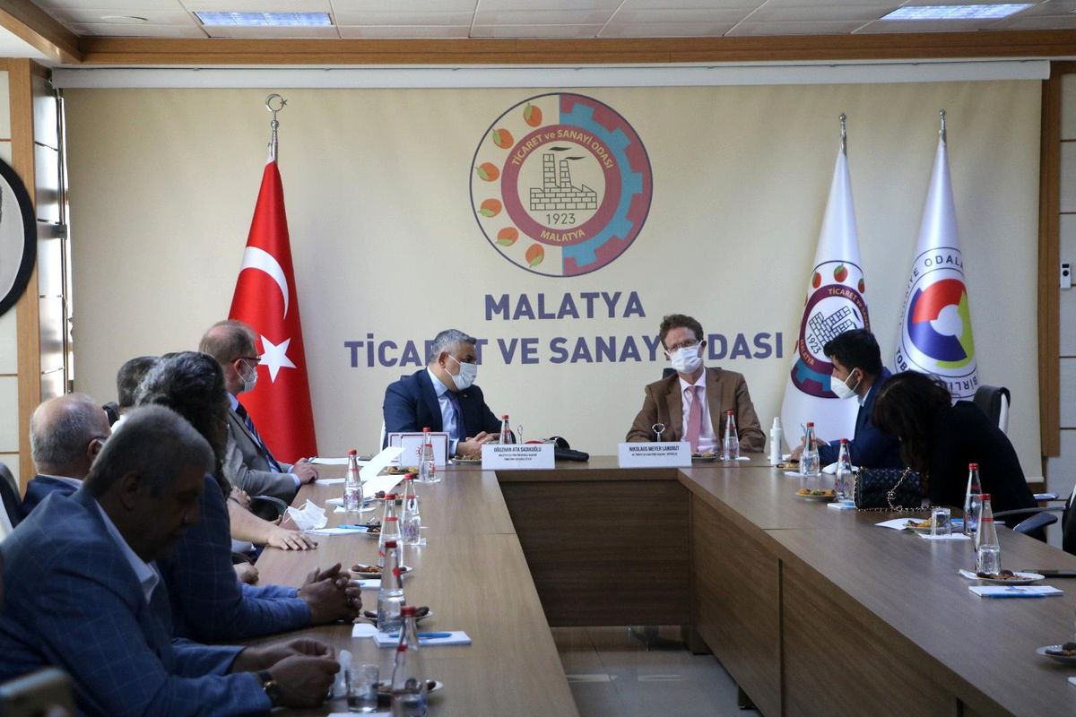 AB Türkiye Delegasyonu Başkanı\'ndan MTSO\'ya ziyaret