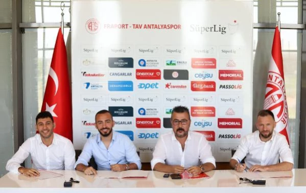 Antalyaspor, 3 futbolcusuyla sözleşme yeniledi