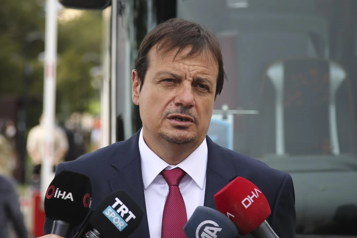 Ergin Ataman: "Böylesine anlamlı bir kupayı Gazi Mustafa Kemal Atatürk\'e getirmiş olmaktan büyük onur duyuyorum"