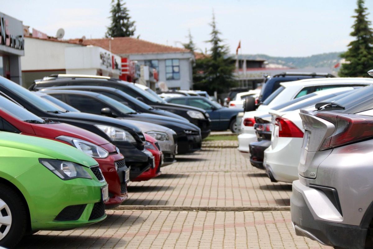 Fiyatlar düştü, havalar da ısınınca ikinci el hareketlendi