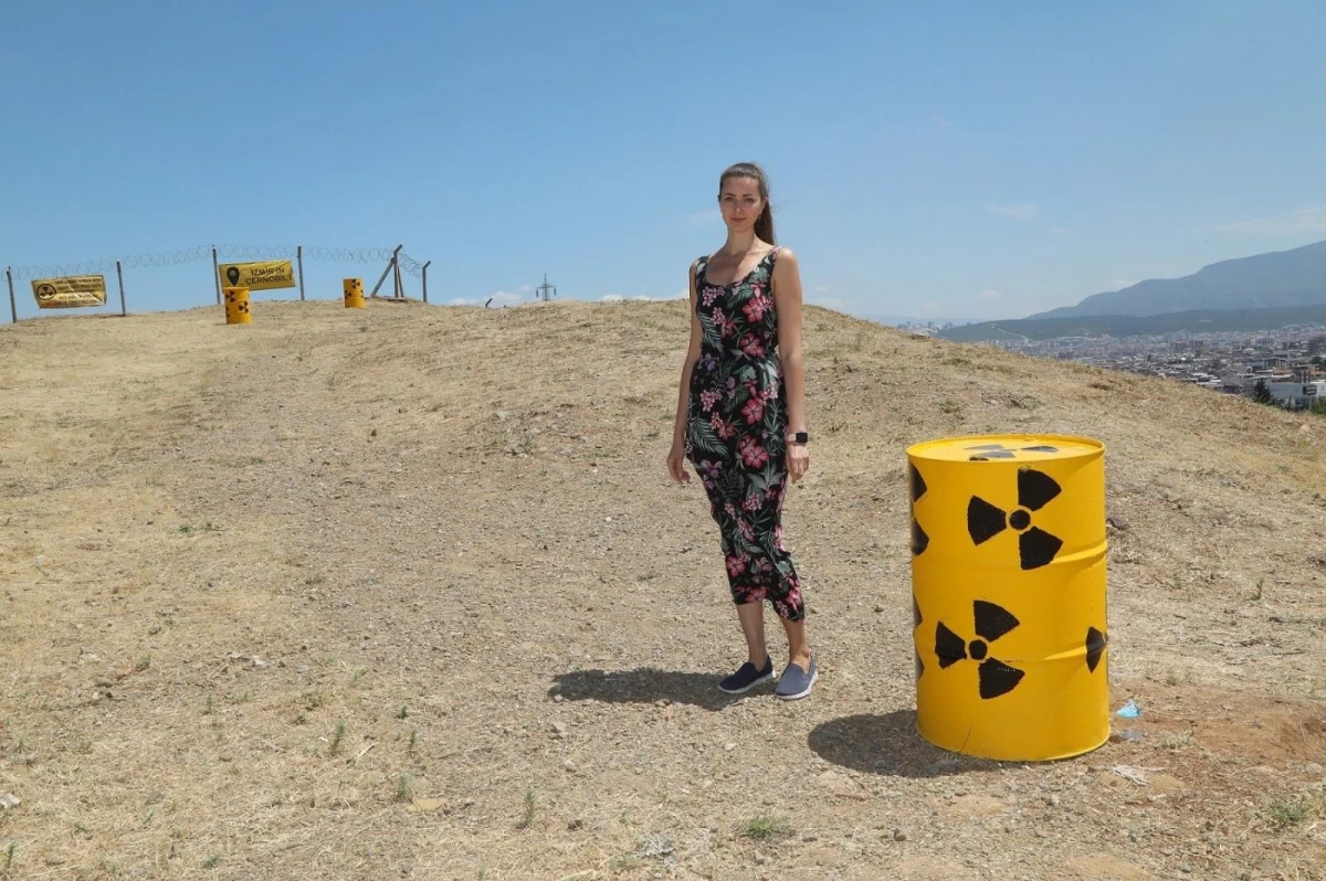 İzmir\'deki nükleer atık eylemine Ukraynalı turistten destek