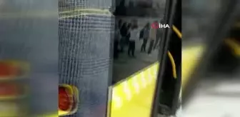 Kağıthane'de freni boşalan İETT otobüsü metro inşaatına daldı