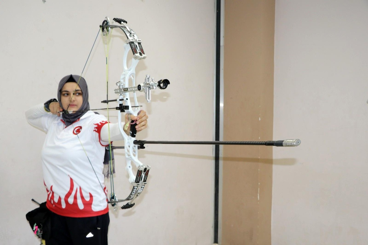 Manisa Büyükşehir\'in sporcusu Yıldır milli takım için ter dökecek