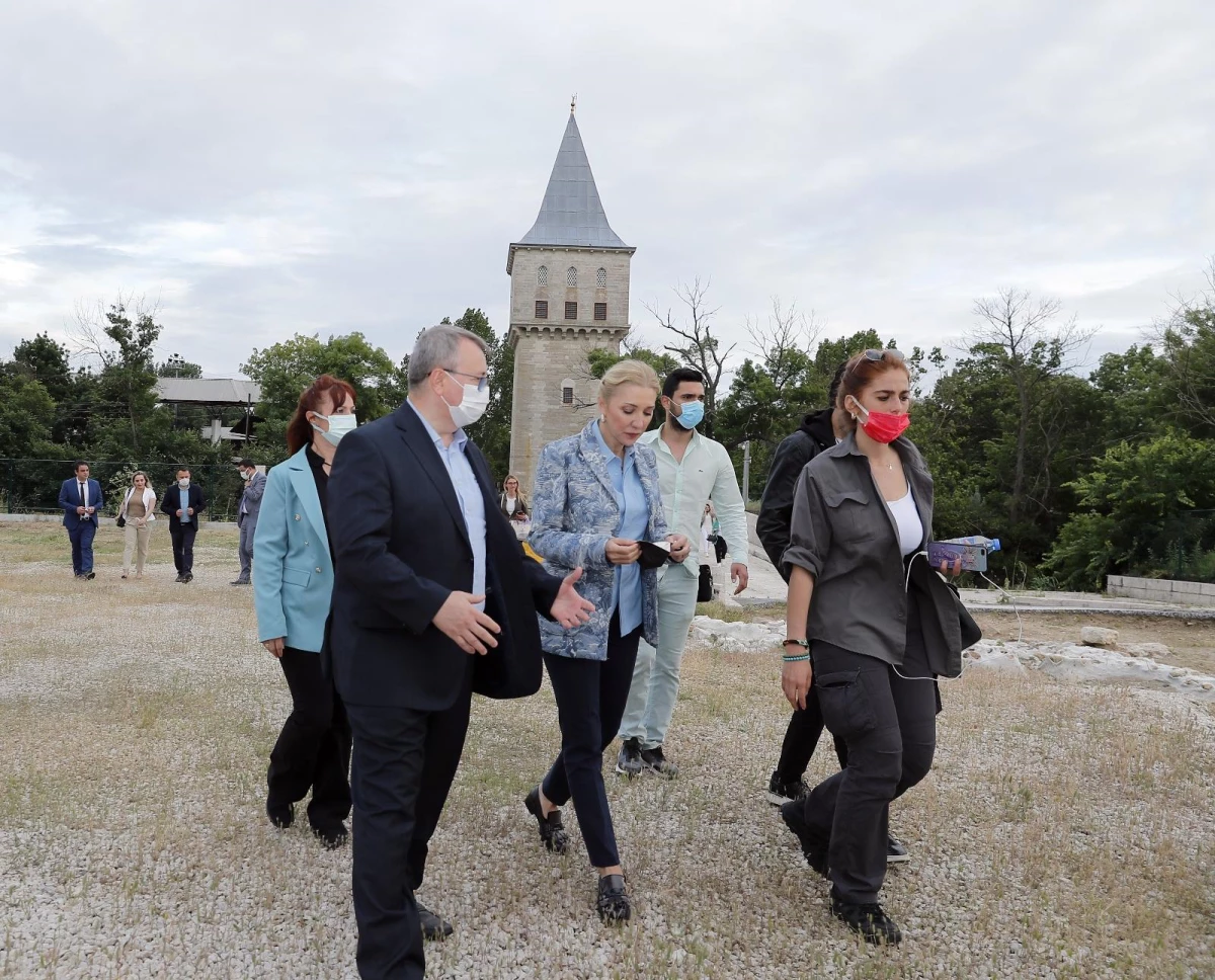 Rotahane ekibi Sağlık ve İmaret Müzeleri ile Edirne Sarayı\'nı ziyaret etti