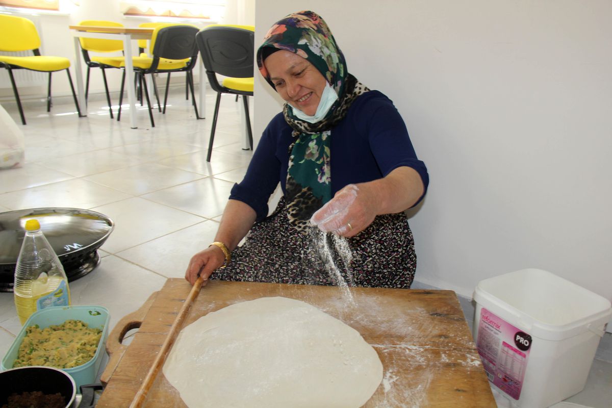 Sivas\'ta kadın girişimciler hem üretiyor hem kazanıyor