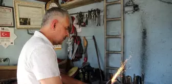 Sivaslı bıçak ustaları kurban mesaisine erken başladı