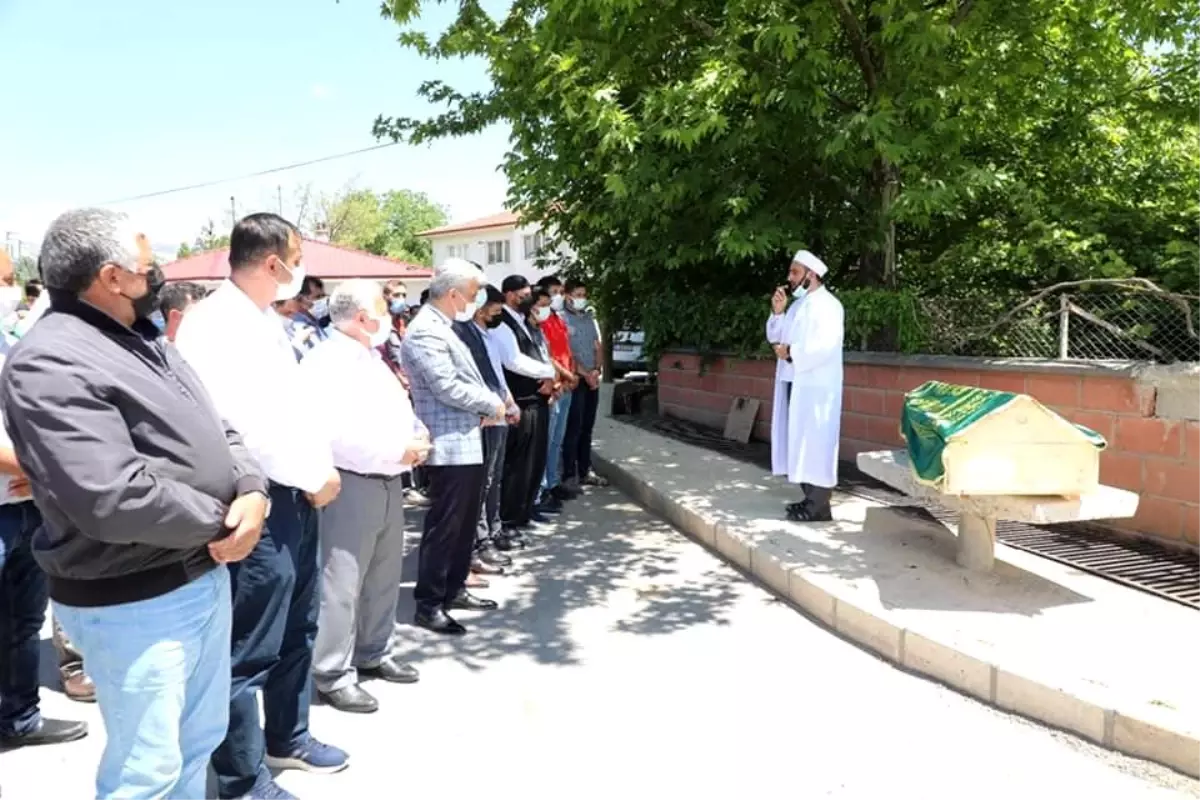 7 yaşındaki çocuk lösemiye yenik düştü