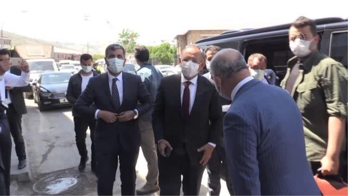 AK Parti Genel Başkan Yardımcısı Özhaseki, partisinin Muş İl Başkanlığını ziyaret etti