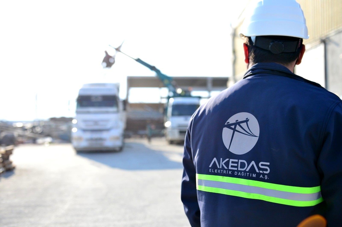 Akedaş Elektrik Dağıtım A.Ş sordu vatandaş yanıtladı