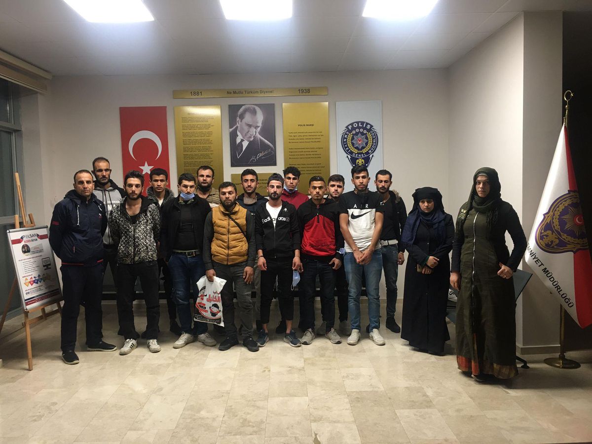 Antalya\'da 21 göçmen yakalandı
