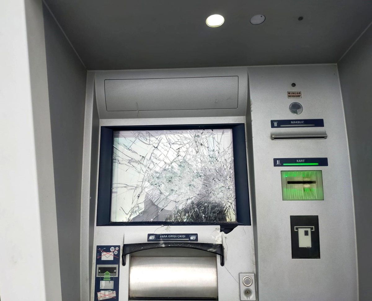ATM\'lerde şaşırtan görüntü