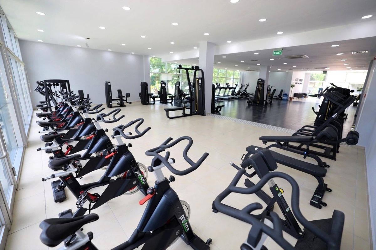 Azize Hatun Spor Merkezi hizmete hazır