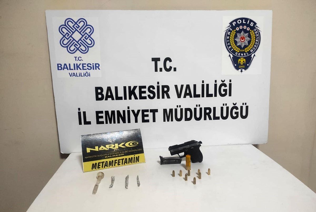 Balıkesir\'de 11 aranan şahıs gözaltına alındı