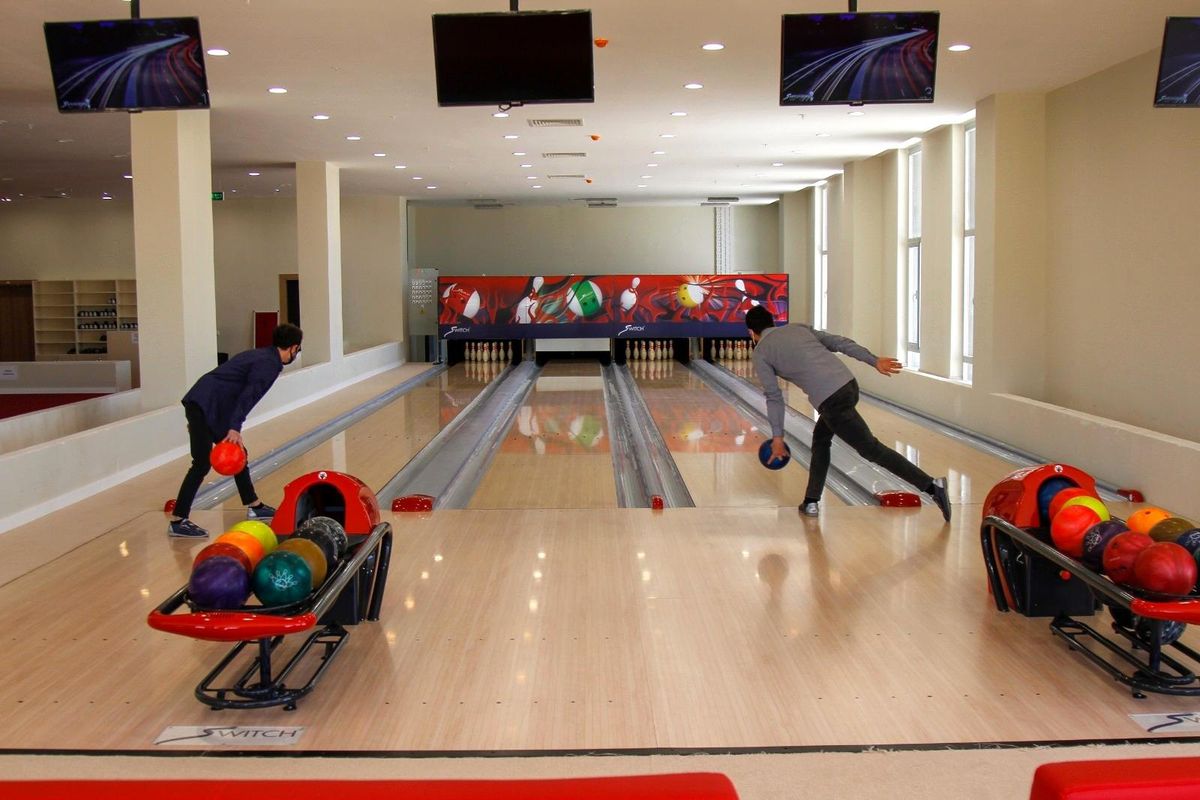 Bayburt Üniversitesi Konukevi, bowling salonu ve kıraathane hizmete başladı