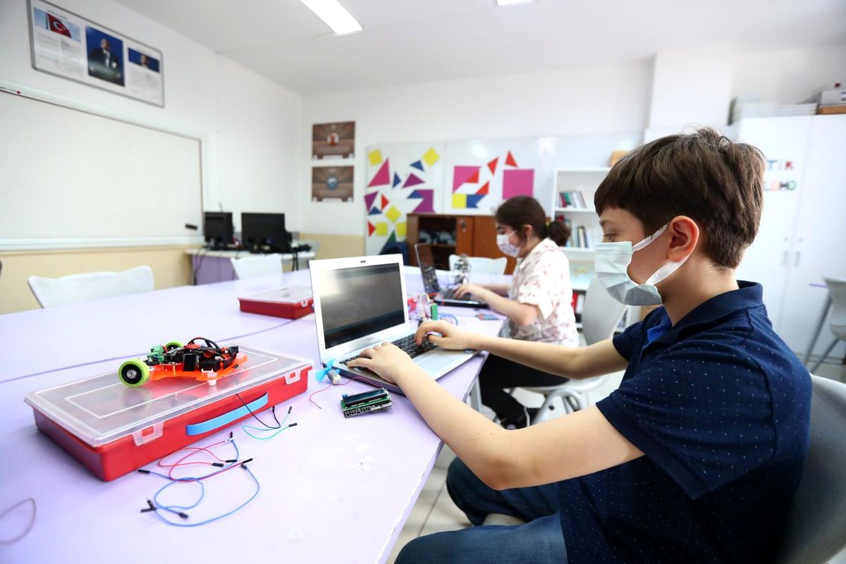 Enderun çocuklar, 3 projeyle Teknofest\'e katılıyor