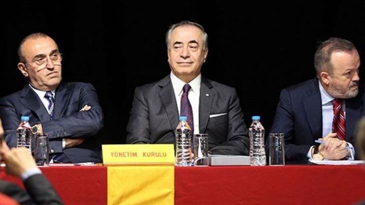 Galatasaray Yönetimi, başkan adaylarının 500 bin TL bağış yapması durumunda GS TV\'ye çıkabileceklerini belirtti