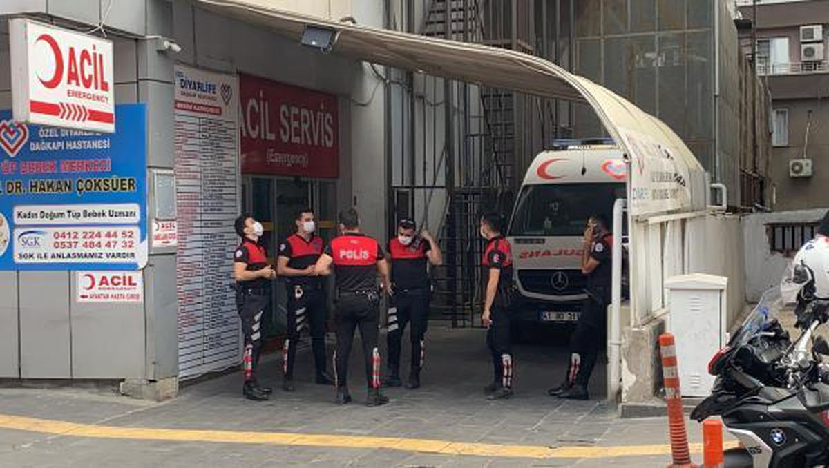 Son dakika! Hastane acil girişinde silahlı kavga: 1 yaralı