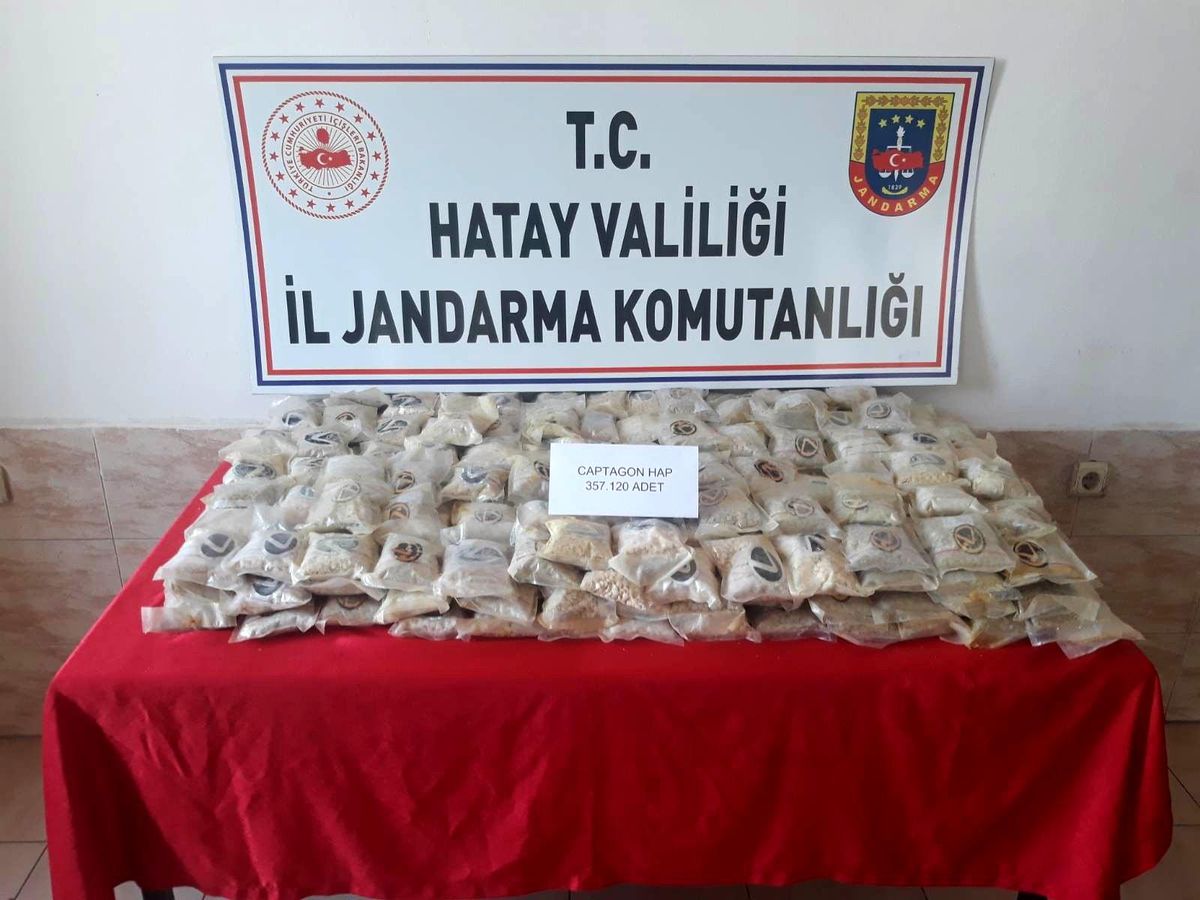 Hatay\'da şüpheli paketten uyuşturucu çıktı