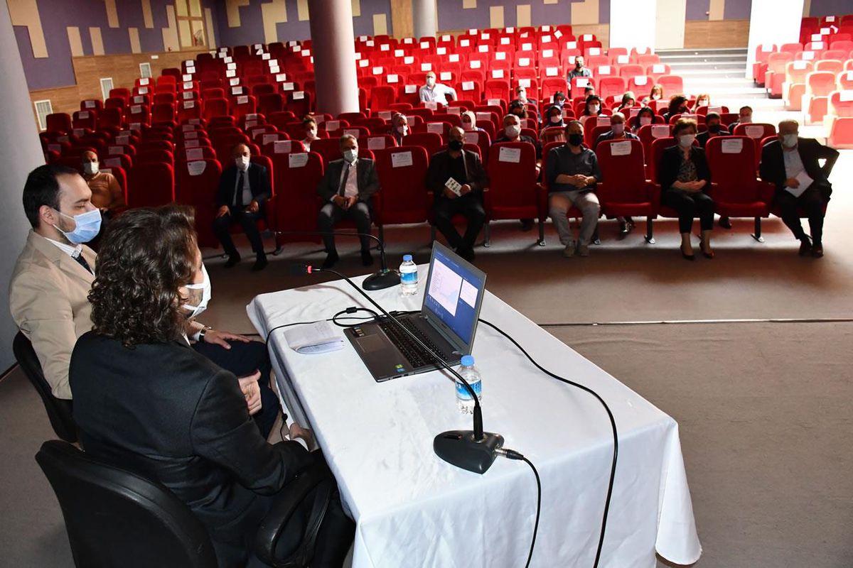 Karabük\'te çevre bilinci ve atık yönetimi panelde ele alındı